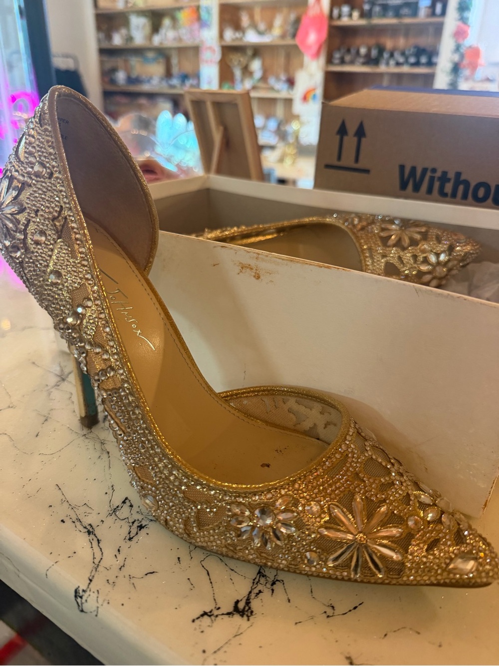 Betsey Johnson Embellished Gold High Heel Pumps - Women's Evening Shoes size 9 - Picture 14 of 14